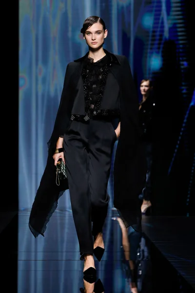 Look 80